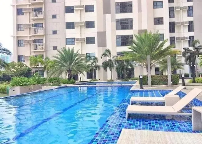 Apartment Horizon 101 A1 Shortwalk Robinson Mall Mango Square Bars Free Pool Cebu