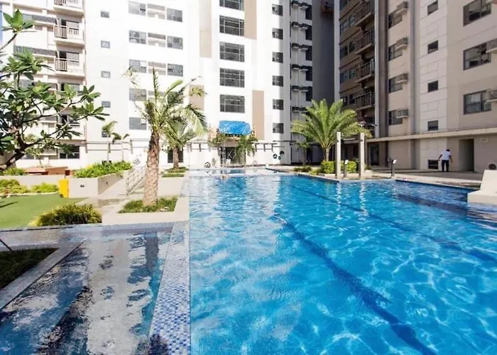 Horizon 101 A1 Shortwalk Robinson Mall Mango Square Bars Free Pool * Cebu