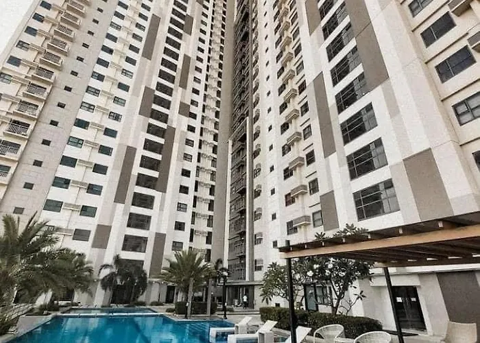 Horizon 101 A1 Shortwalk Robinson Mall Mango Square Bars Free Pool * Cebu